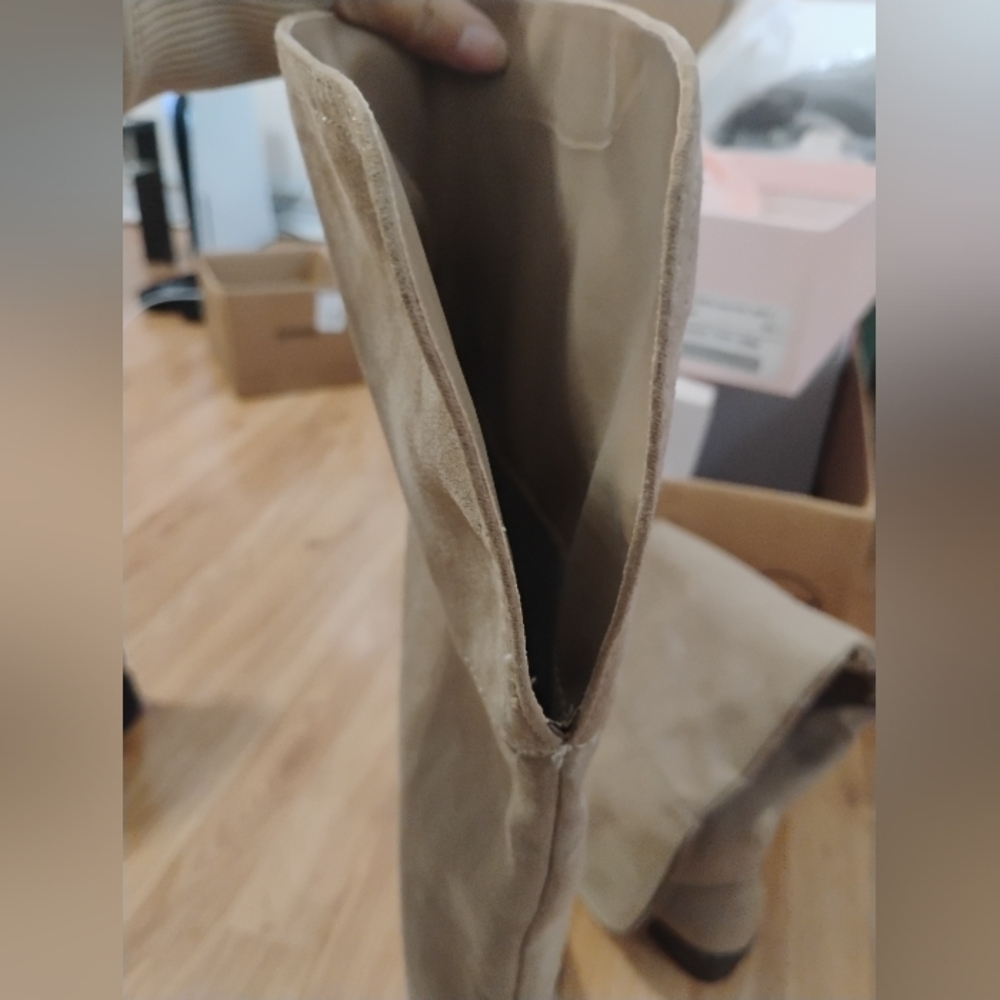 Justfab Flat Boots - Picture 6 of 8